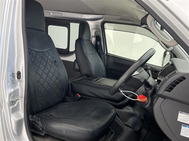 トヨタ ハイエースバン