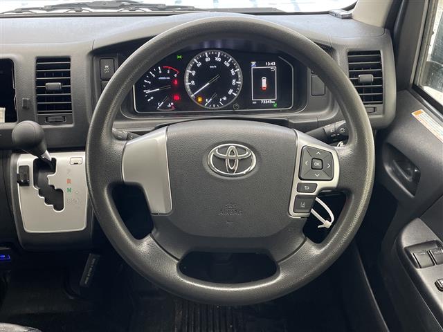 トヨタ ハイエースバン