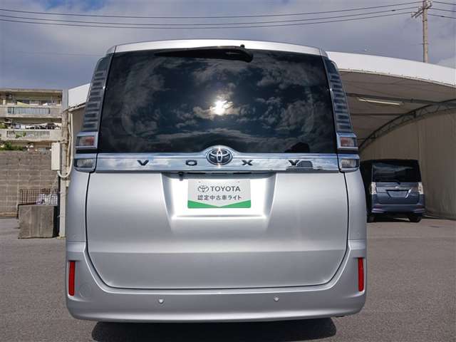トヨタ ヴォクシー