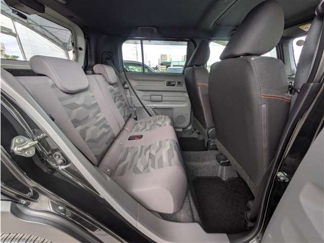 ダイハツ タフト