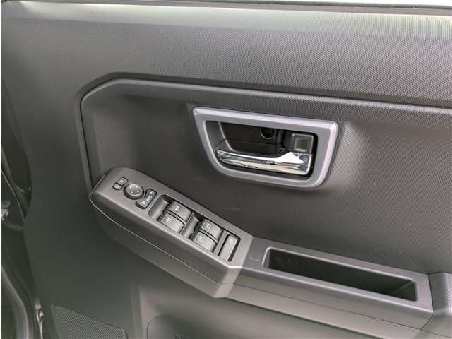 ダイハツ タフト