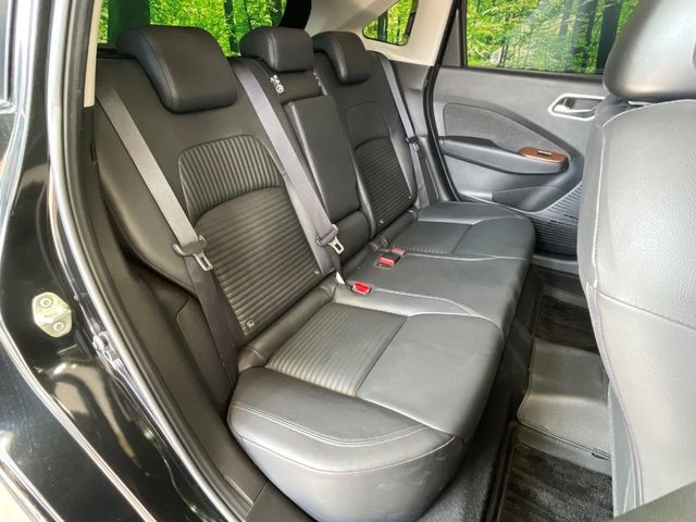 日産 ノートオーラ