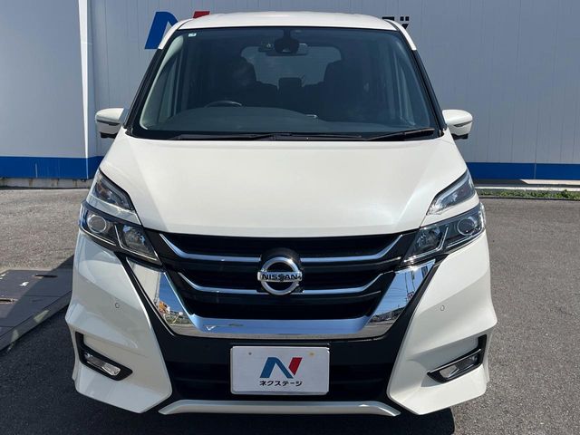日産 セレナ