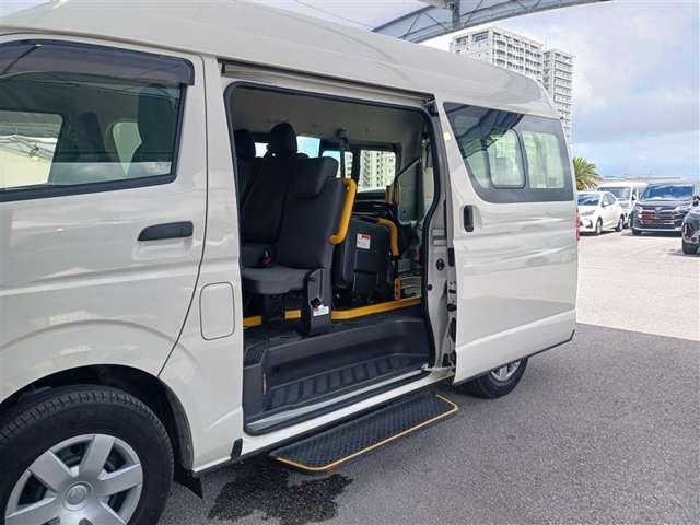 トヨタ ハイエースバン