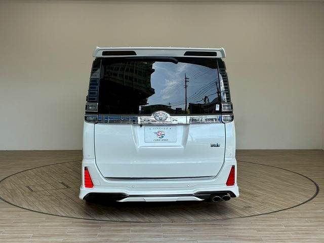 トヨタ ヴォクシー