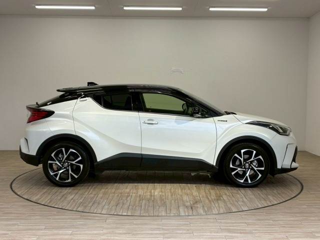 トヨタ C-HR