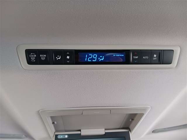 トヨタ ヴェルファイア