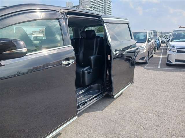 トヨタ ヴェルファイア