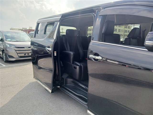 トヨタ ヴェルファイア