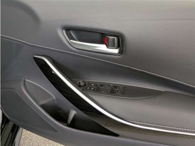 トヨタ カローラスポーツ