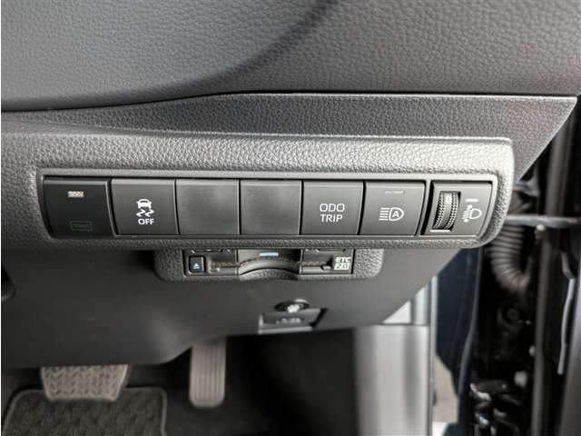 トヨタ カローラスポーツ