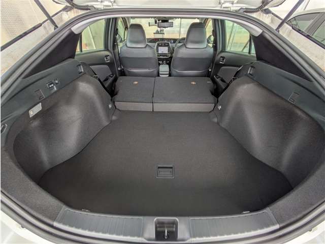 トヨタ プリウス