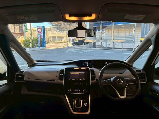 日産 セレナ