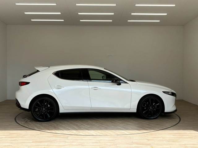 マツダ MAZDA3ファストバック