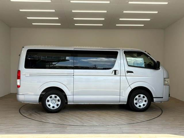 トヨタ ハイエースバン