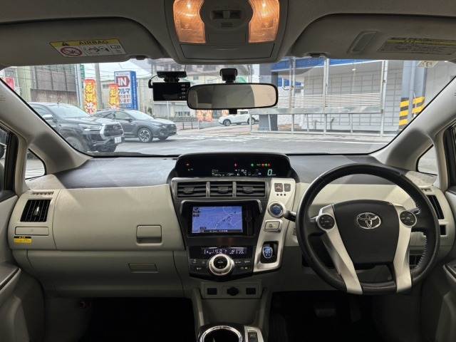 トヨタ プリウスα