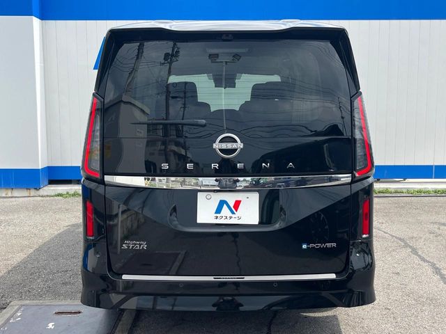 日産 セレナ