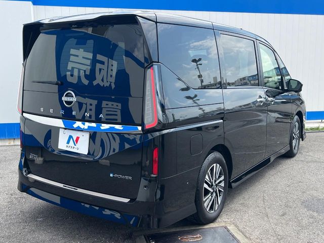 日産 セレナ