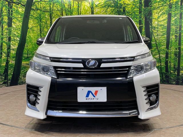 トヨタ ヴォクシー