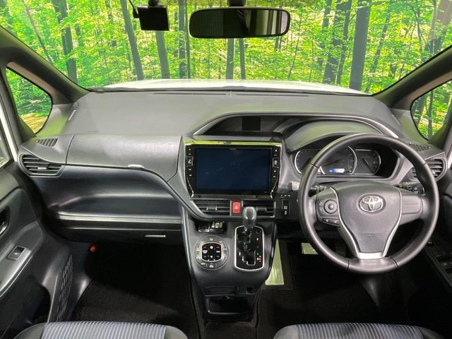 トヨタ ヴォクシー