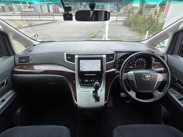 トヨタ ヴェルファイア