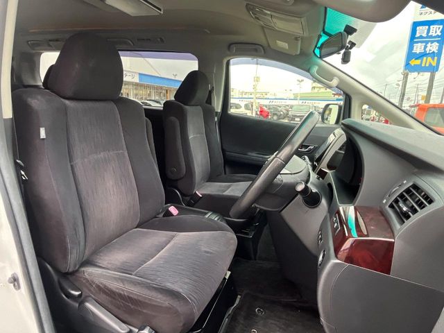 トヨタ ヴェルファイア