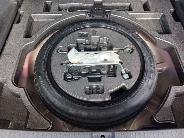 トヨタ カローラ