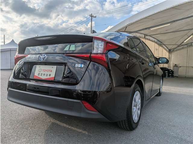 トヨタ プリウス