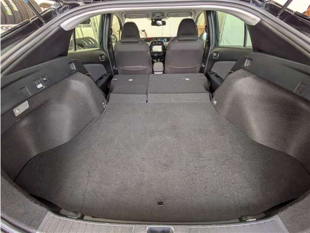 トヨタ プリウス