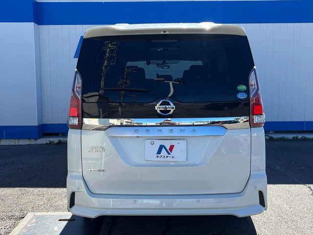 日産 セレナ