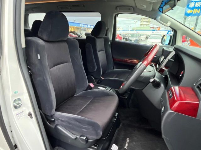 トヨタ ヴェルファイア