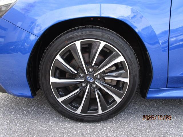 スバル レヴォーグ