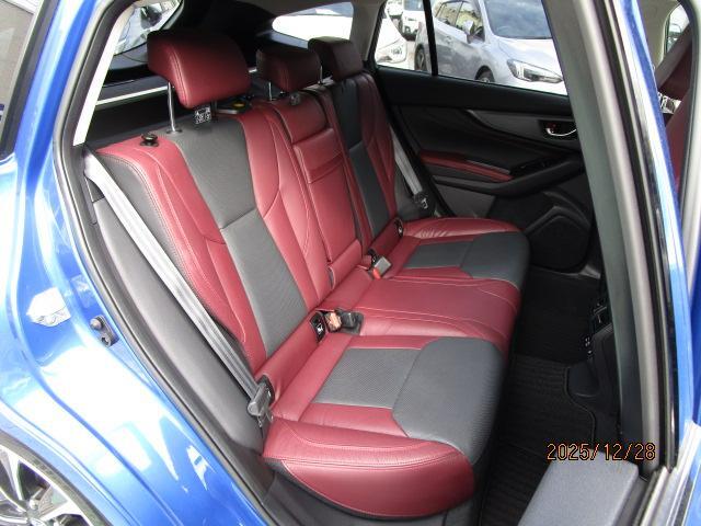 スバル レヴォーグ