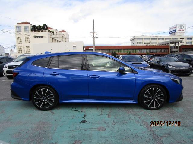 スバル レヴォーグ