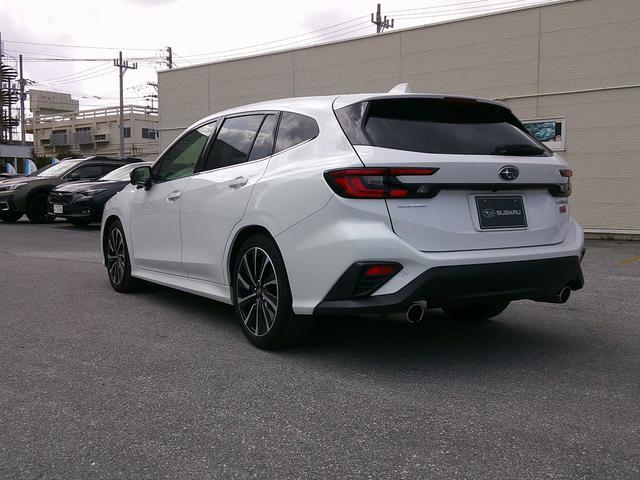 スバル レヴォーグ