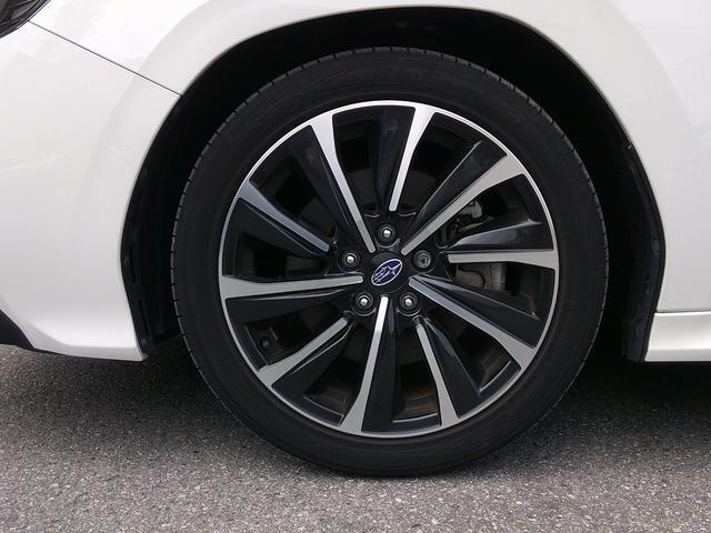 スバル レヴォーグ