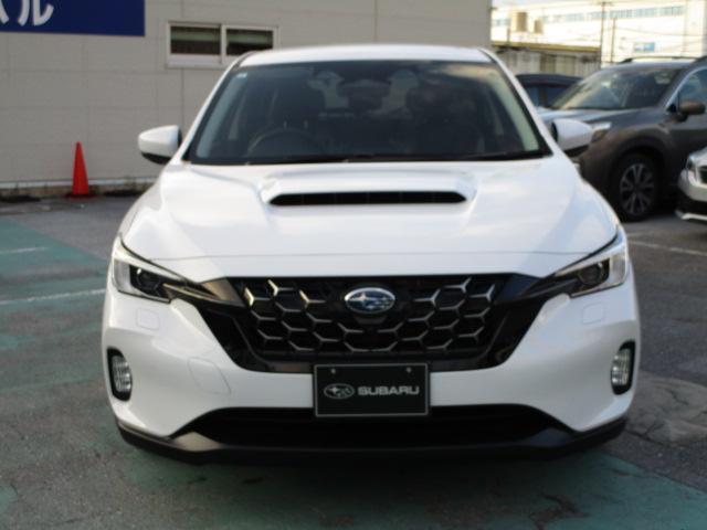 スバル レヴォーグレイバック