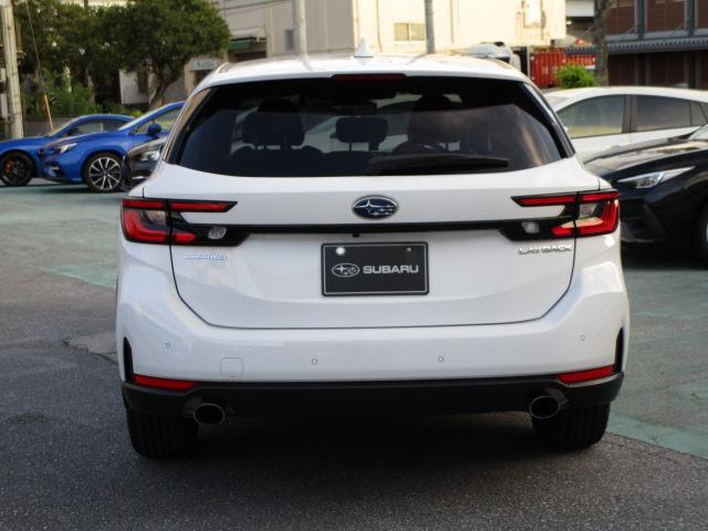 スバル レヴォーグレイバック