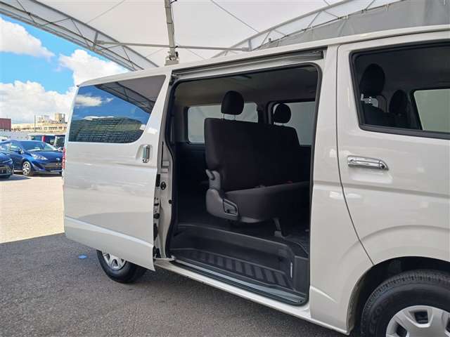 トヨタ ハイエースバン