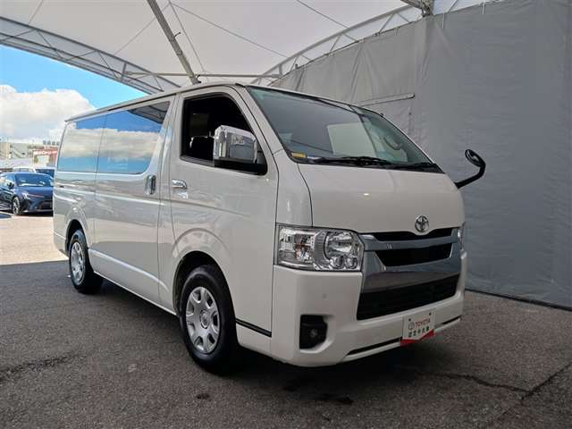 トヨタ ハイエースバン
