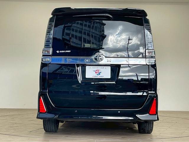 トヨタ ヴォクシー