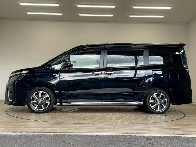 トヨタ ヴォクシー