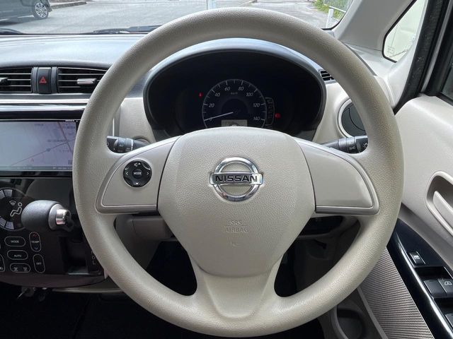 日産 デイズ