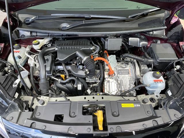 日産 ノートオーラ