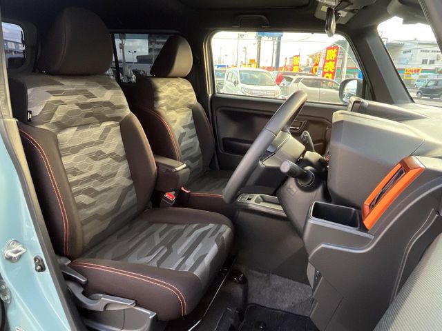 ダイハツ タフト