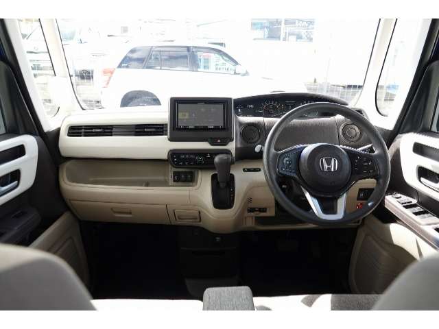 ホンダ N-BOX