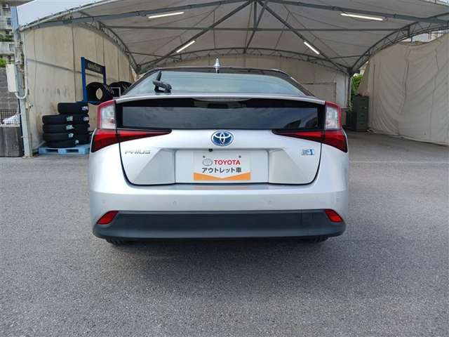 トヨタ プリウス