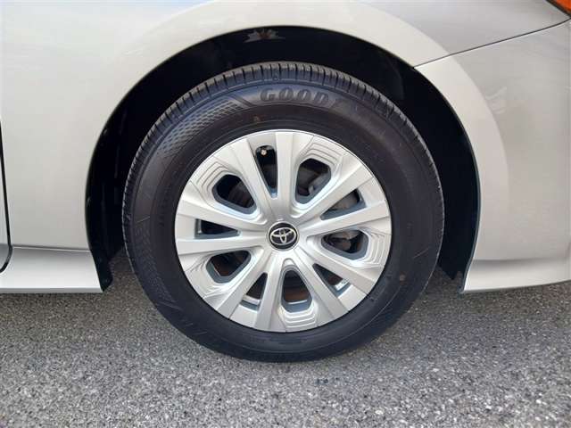 トヨタ プリウス