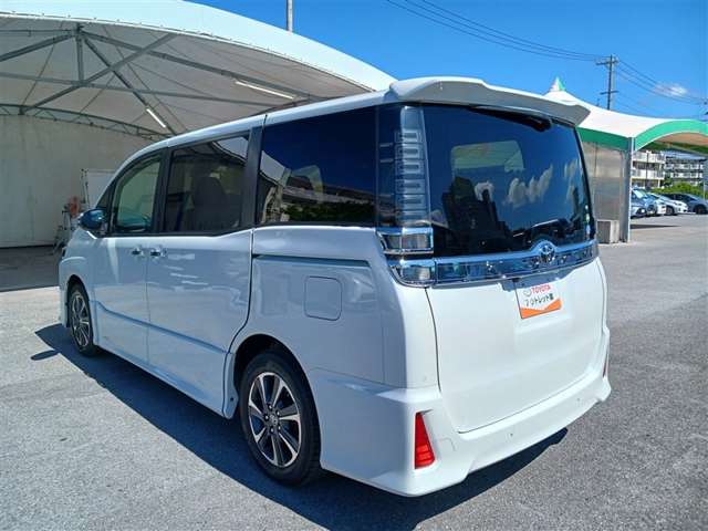 トヨタ ヴォクシー