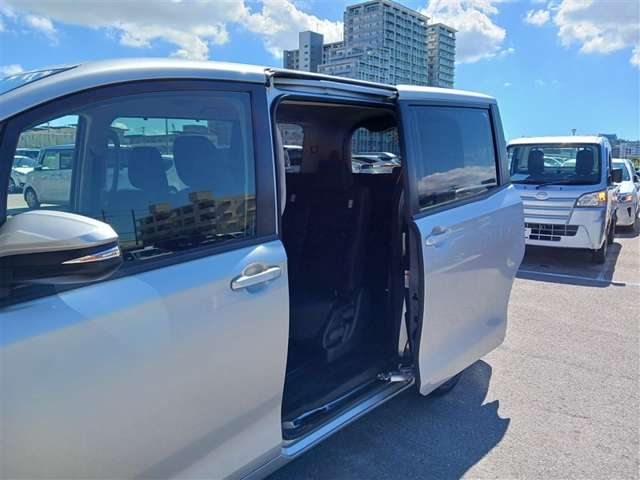 トヨタ ヴォクシー